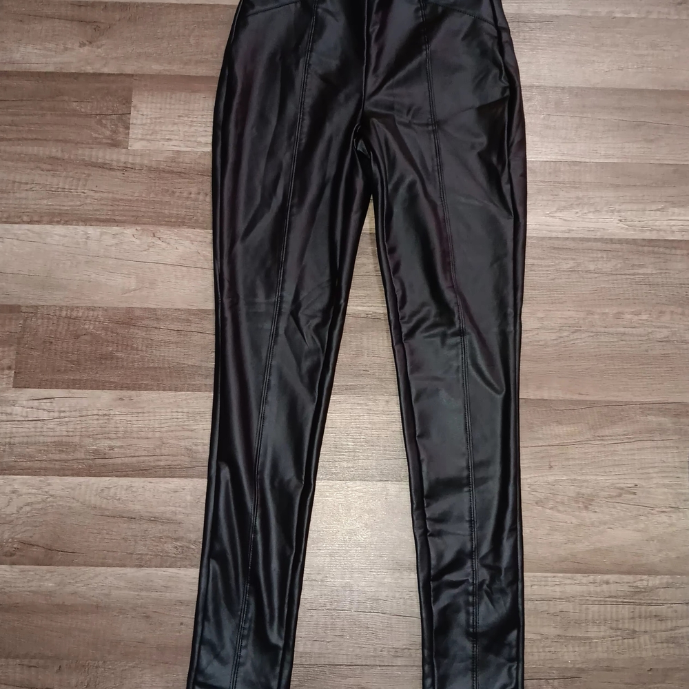 BBJ Los Angeles Sleek Black Faux Leather Leggings